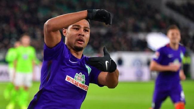 轻球员的潜 轻球员的潜