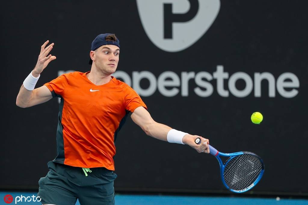 时依旧保持 时依旧保持