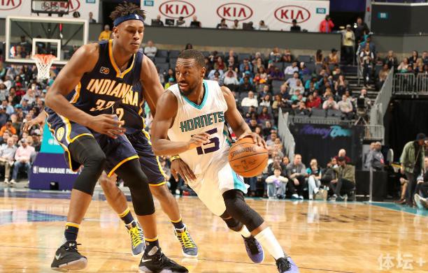 它不仅关注 它不仅关注